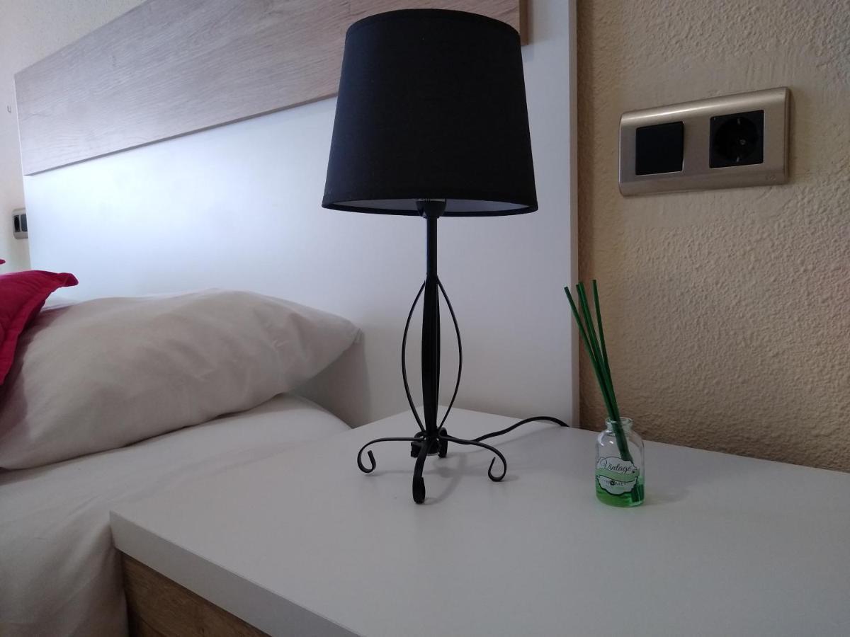 Apartamentos La Rosa - كالاموتشه المظهر الخارجي الصورة